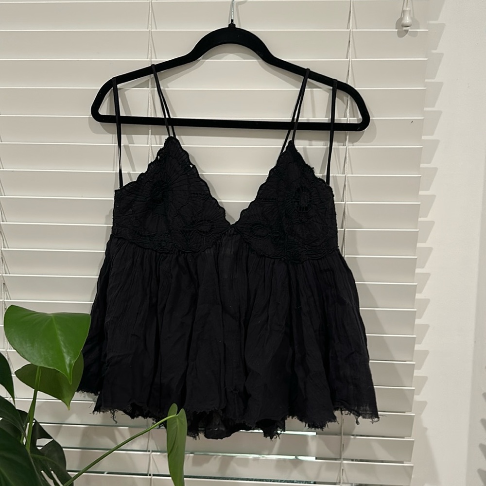 FREE PEOPLE ✨ Black Lace Boho Hippie Tank Top Distressed Bottom Size Small S